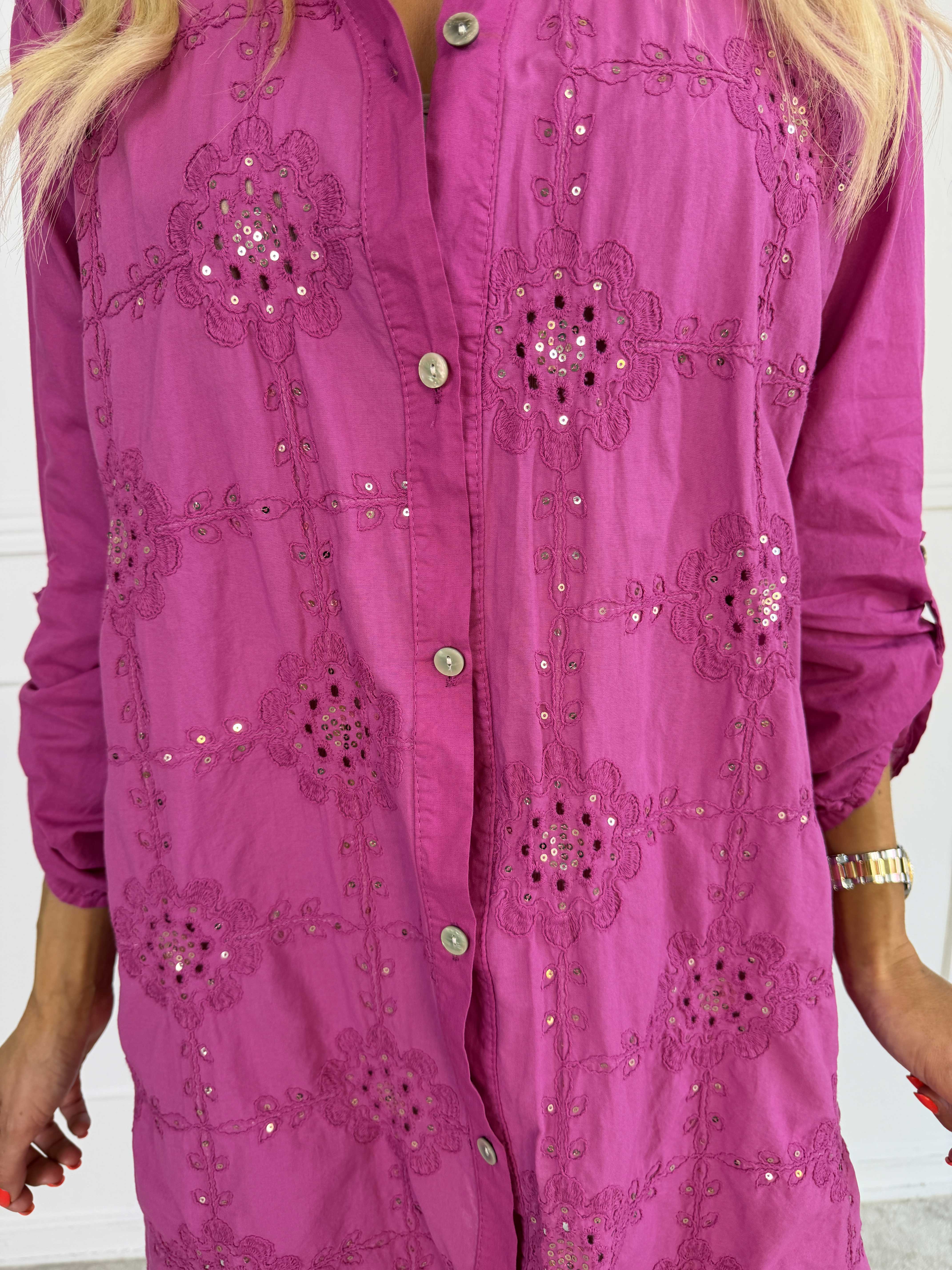 Emerson - Skjortekjole i bomuld med broderet mønster og pailletter